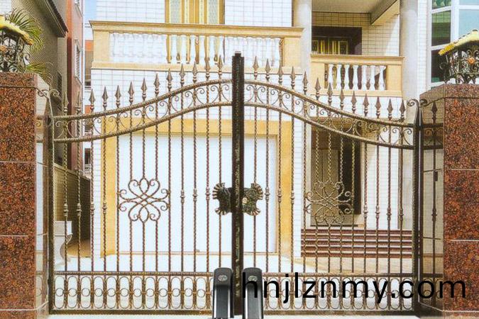  鐵藝大門